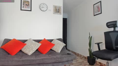 Snapshot of joelandalexa chatting on 01/27/25, 08:17 joelandalexa online show from 01/27/25, 08:17