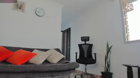 Snapshot of joelandalexa chatting on 02/24/25, 08:14 joelandalexa online show from 02/24/25, 08:14