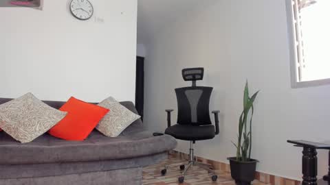 Snapshot of joelandalexa chatting on 02/28/25, 08:39 joelandalexa online show from 02/28/25, 08:39