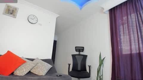 Snapshot of joelandalexa chatting on 03/04/25, 07:54 joelandalexa online show from 03/04/25, 07:54