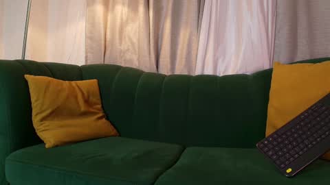     online show from 02/06/25, 07:56