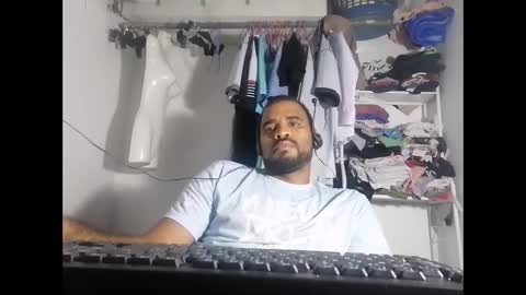 Snapshot of johan2222222222 chatting on 02/18/25, 06:59 johan2222222222 online show from 02/18/25, 06:59