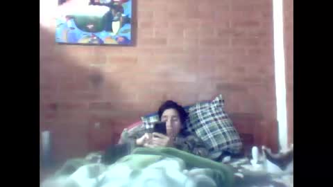 Snapshot of johan70nsexy chatting on 10/28/25, 07:49 johan70nsexy online show from 10/28/25, 07:49