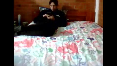 Snapshot of johan70nsexy chatting on 11/13/25, 08:41 johan70nsexy online show from 11/13/25, 08:41