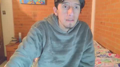 Snapshot of johan70nsexy chatting on 11/28/25, 11:35 johan70nsexy online show from 11/28/25, 11:35