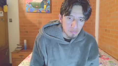 Snapshot of johan70nsexy chatting on 11/30/25, 03:21 johan70nsexy online show from 11/30/25, 03:21