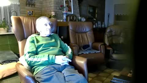 johan7 heet online show from 12/14/24, 07:36