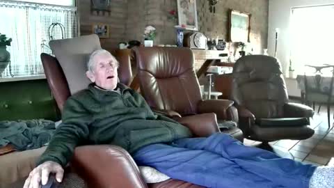 Snapshot of johan7_heet chatting on 11/17/25, 03:29 johan7 heet online show from 11/17/25, 03:29