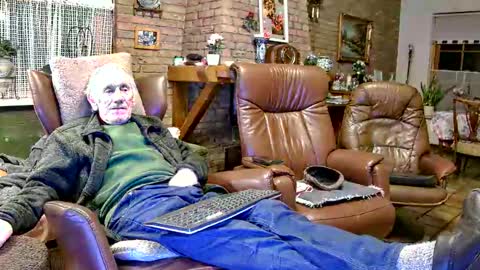 Snapshot of johan7_heet chatting on 12/05/25, 08:16 johan7 heet online show from 12/05/25, 08:16