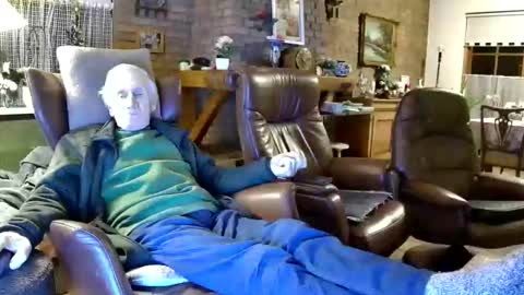 Snapshot of johan7_heet chatting on 12/14/25, 09:41 johan7 heet online show from 12/14/25, 09:41