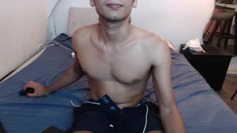 Snapshot of johan_03 chatting on 10/11/25, 07:40 johan online show from 10/11/25, 07:40