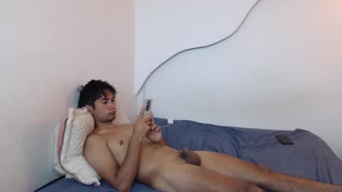 Snapshot of johan_03 chatting on 10/13/25, 03:23 johan online show from 10/13/25, 03:23