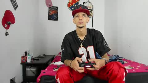 johan_and_antonella online show from 12/27/24, 05:20