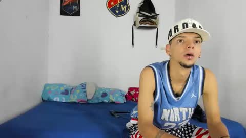 Snapshot of johan_and_antonella chatting on 01/10/26, 11:20 johan_and_antonella online show from 01/10/26, 11:20