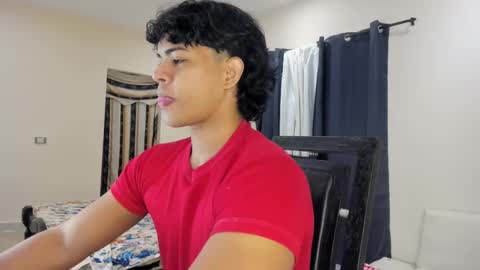 Snapshot of johan_beley_7k chatting on 01/11/25, 01:01 Johan Beley online show from 01/11/25, 01:01