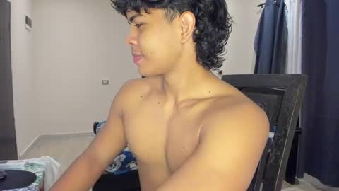 Snapshot of johan_beley_7k chatting on 01/27/25, 01:19 Johan Beley online show from 01/27/25, 01:19