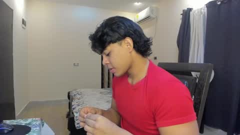 Snapshot of johan_beley_7k chatting on 02/16/25, 02:10 Johan Beley online show from 02/16/25, 02:10