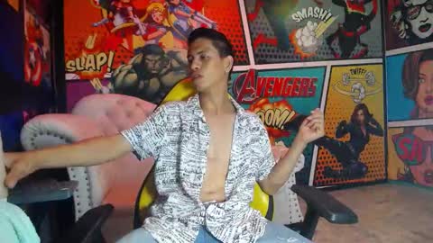 Snapshot of johan_kitten chatting on 10/01/25, 12:11 johan online show from 10/01/25, 12:11