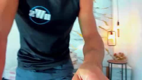 johan online show from 11/01/25, 10:17