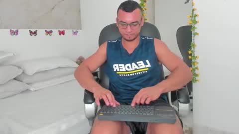 johan online show from 12/23/25, 11:08