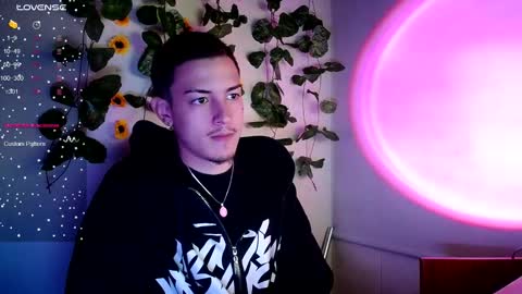 Snapshot of johan_parker222 chatting on 09/17/25, 02:13 johan_parker222 online show from 09/17/25, 02:13