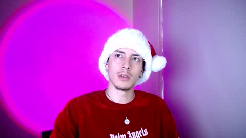 Snapshot of johan_parker222 chatting on 12/17/25, 09:21 johan_parker222 online show from 12/17/25, 09:21