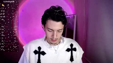 Snapshot of johan_parker222 chatting on 02/17/26, 01:24 johan_parker222 online show from 02/17/26, 01:24