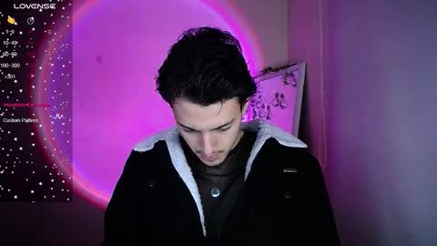 Snapshot of johan_parker222 chatting on 02/26/26, 06:23 johan_parker222 online show from 02/26/26, 06:23