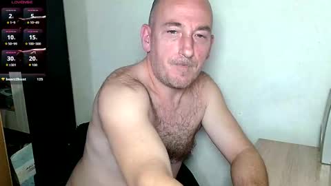 Snapshot of johanbarker chatting on 11/25/25, 02:50 Johan online show from 11/25/25, 02:50