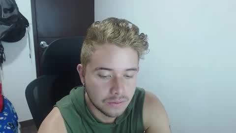 JOHAN independient model online show from 10/10/25, 03:11