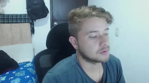 JOHAN independient model online show from 10/21/25, 04:51