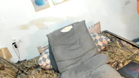 Snapshot of johannah_khalifa chatting on 02/12/25, 04:23 STRICTLY NO TIPS NO SHOW online show from 02/12/25, 04:23