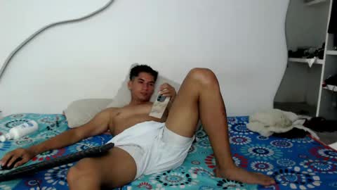 Snapshot of johanoro333 chatting on 03/08/26, 01:47 johanoro333 online show from 03/08/26, 01:47