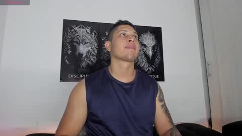 Snapshot of johansmith__ chatting on 09/18/25, 12:12 Johan Smith online show from 09/18/25, 12:12