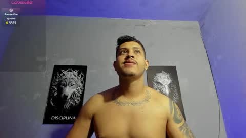 Snapshot of johansmith__ chatting on 03/17/26, 03:33 Johan Smith online show from 03/17/26, 03:33