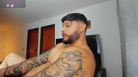 Snapshot of johatsu chatting on 12/08/24, 02:28 King - online show from 12/08/24, 02:28