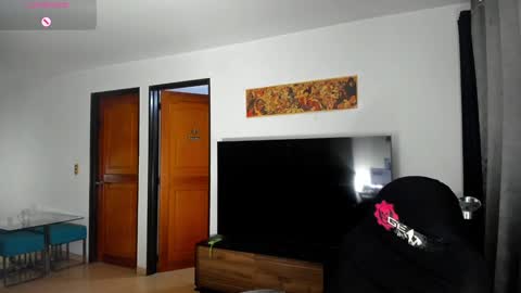 Snapshot of johatsu chatting on 12/19/24, 11:14 King - online show from 12/19/24, 11:14