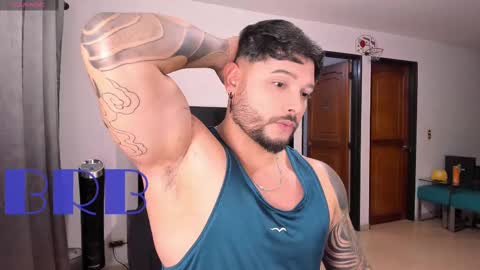 Snapshot of johatsu chatting on 02/24/25, 10:14 King - online show from 02/24/25, 10:14