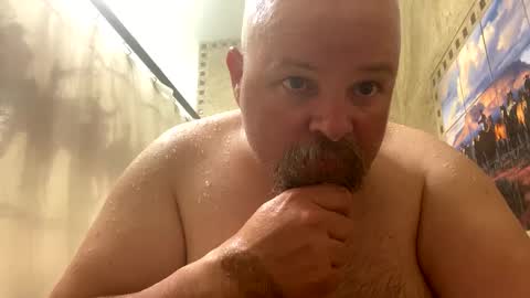 Snapshot of john40a chatting on 12/24/24, 05:27 John online show from 12/24/24, 05:27