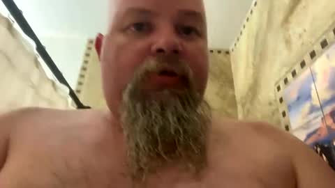 Snapshot of john40a chatting on 01/23/25, 02:23 John online show from 01/23/25, 02:23