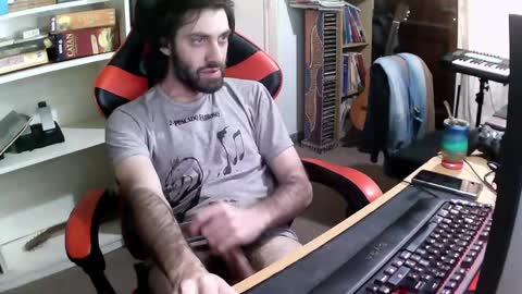 Snapshot of john566112 chatting on 12/14/24, 02:10 john online show from 12/14/24, 02:10