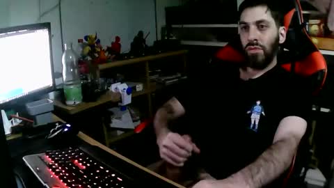 Snapshot of john566112 chatting on 12/14/25, 06:19 john online show from 12/14/25, 06:19