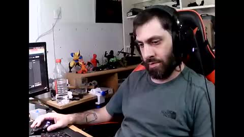 Snapshot of john566112 chatting on 12/16/25, 05:23 john online show from 12/16/25, 05:23