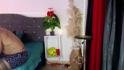 Snapshot of john_and_louis chatting on 06/27/26, 12:10 John online show from 06/27/26, 12:10