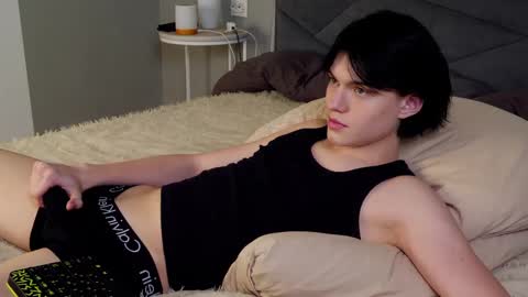 John online show from 02/18/25, 06:15