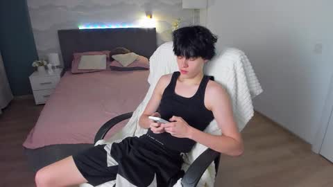 John online show from 09/26/25, 03:49