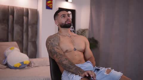 john online show from 02/20/25, 12:19