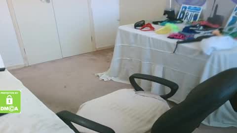 Snapshot of john_little_one chatting on 02/22/25, 01:02 JOHN online show from 02/22/25, 01:02