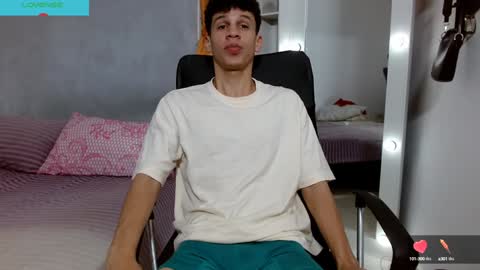 Snapshot of john_ssnow29 chatting on 12/30/24, 07:32 john_ssnow29 online show from 12/30/24, 07:32