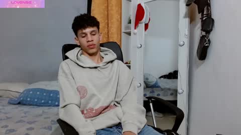 Snapshot of john_ssnow29 chatting on 01/29/25, 09:39 john_ssnow29 online show from 01/29/25, 09:39